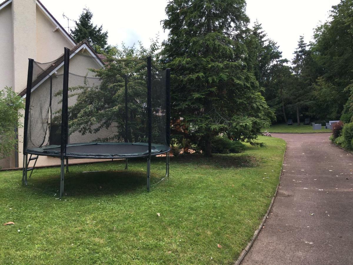 Le Charme D'othe Ferienhaus